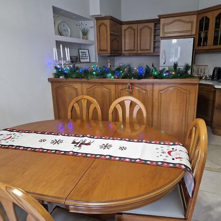 Aggeliki'S Place Detached Home With Yard/Parking 沃洛斯 外观 照片
