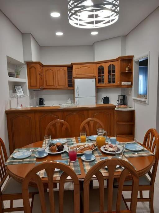 Aggeliki'S Place Detached Home With Yard/Parking 沃洛斯 外观 照片